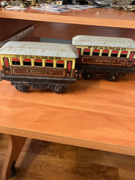Hornby O Gauge Pullman Coaches