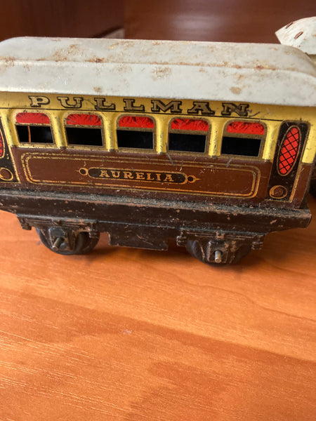 Hornby O Gauge Pullman Coaches