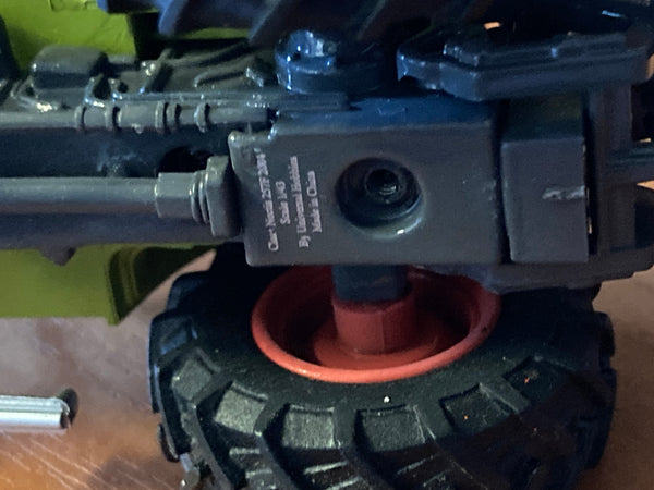 2004 - Class Tractor Model
