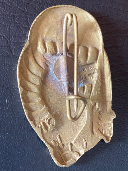 Viet War - ARVN 9th Airborne Parachute Battalion Cap Badge