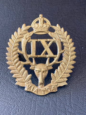 NZ - 9th Wellington East Coast Rifles Cap Badge