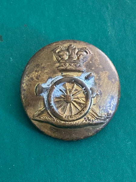 Queen Victoria Crown Artillery Corps Button