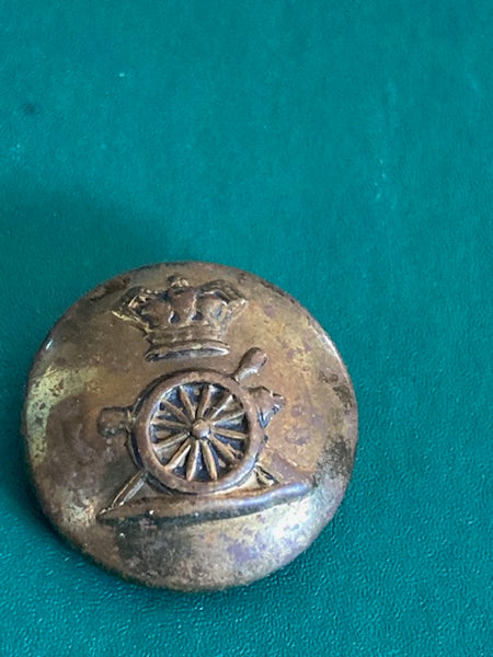 Queen Victoria Crown Artillery Button
