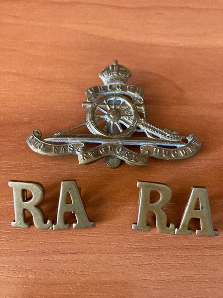 Royal Artillery Corps Cap & Collar Badges