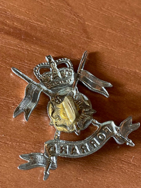 Queen's Own Yorkshire Regt Collar Badge