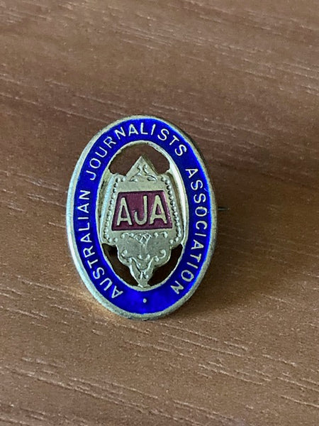 Australian Journalists Association Enamel Badge