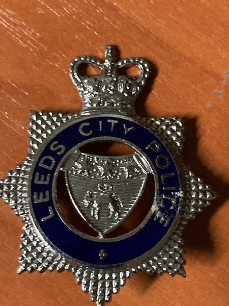 City of Leeds Police Officer's Cap Badge