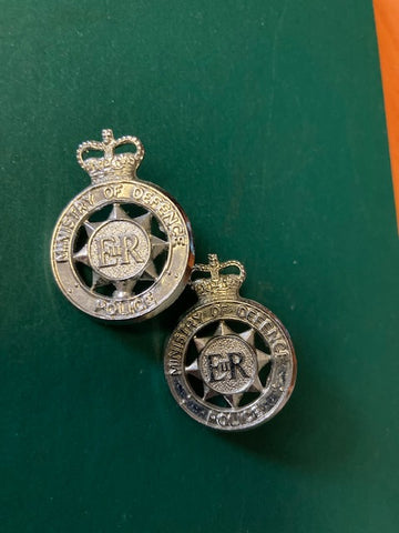 UK - Ministry of Defence Police Collar Pair