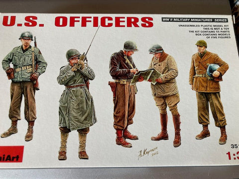 1:35 Scale US Officers Model Kit