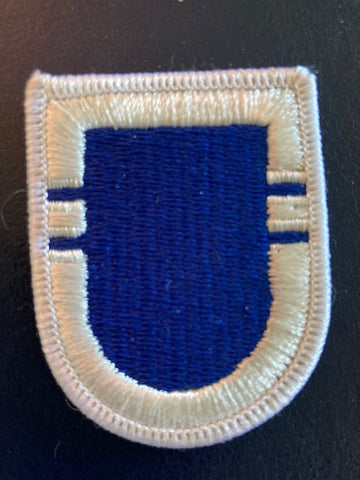 US Army - 325th Infantry  Beret Flash
