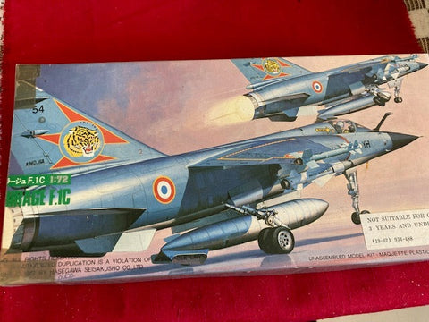 1;72 - Mirage F.1C Model Kit