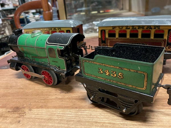 Hornby - O Gauge Loco & Coaches