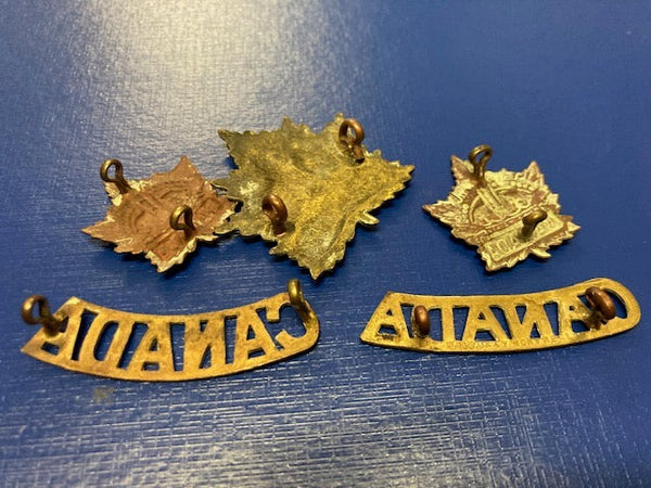 Canadian Badge Set