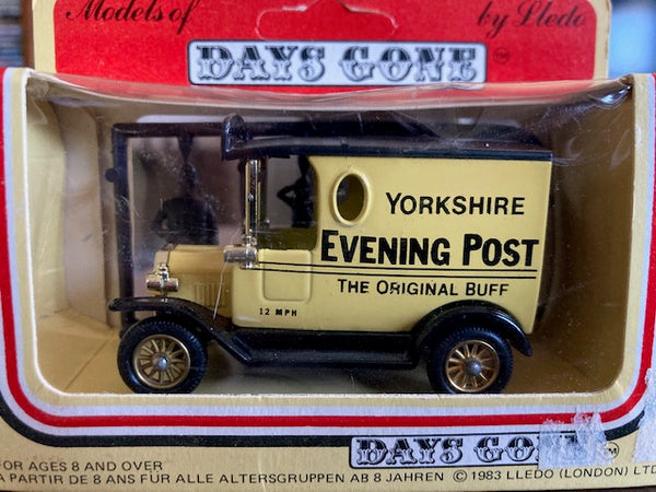 Lledo - Yorkshire Evening Post Delivery Van