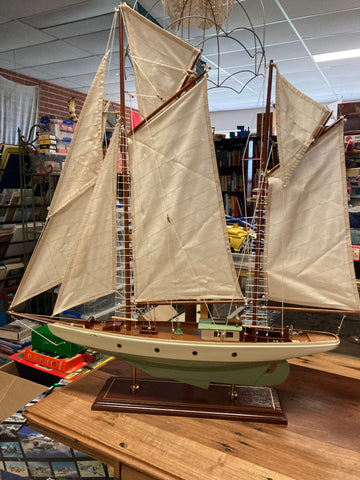 Model Timber Yacht