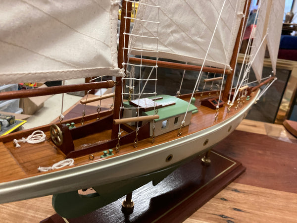 Model Timber Yacht