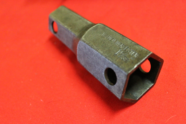 1915 - Walden Worcester Spark Plug Socket