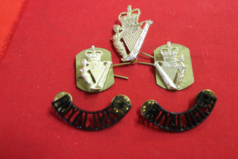 Royal Irish Regiment Badge Set