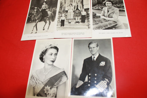 5 - Queen Elizabeth Post Cards