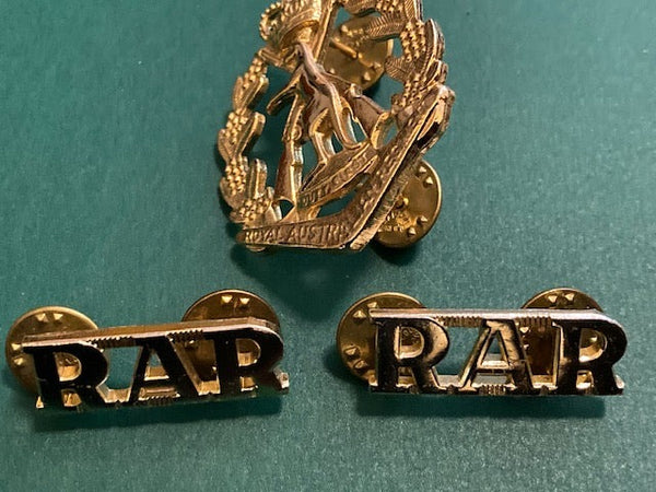 Royal Australian Regiment Cap & Title Badges
