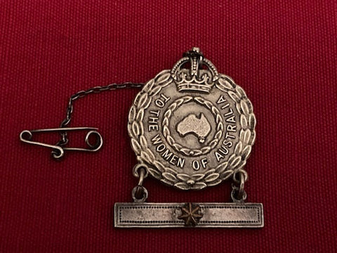 WW2 - Australian Female Relitives Silver Badge