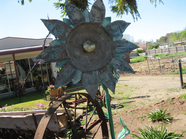 Large Sunflower Garden Sculpture.