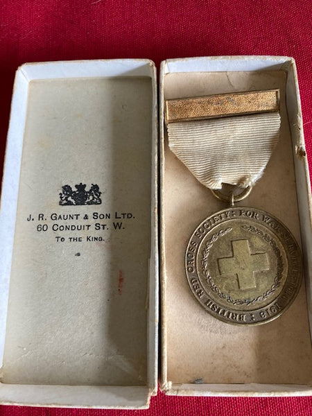 1914 - 1918 - Red Cross War Service Medal