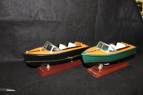 25 cm - Wooden Speedboat Model