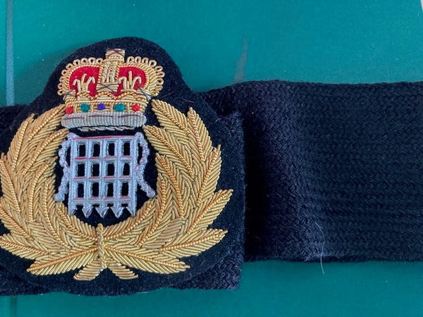 UK - HM Customs & Excise Officer's Bullion Cap Badge