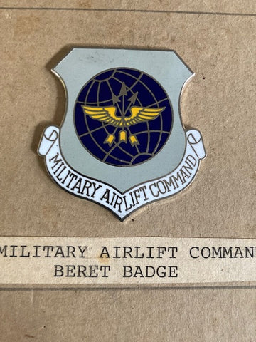US - Military Airlift Command Enamel Beret Badge