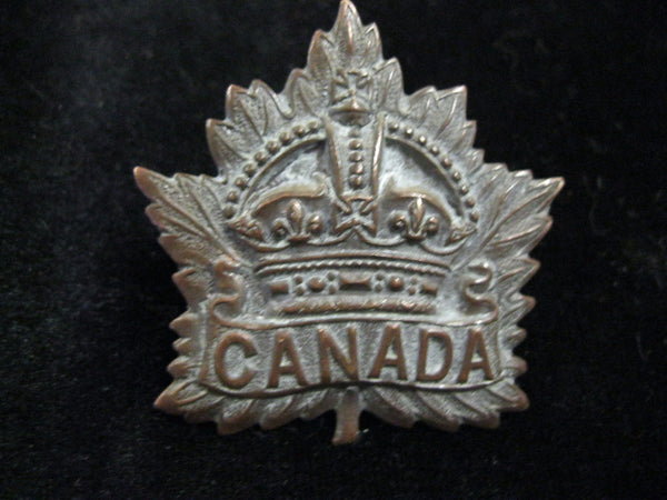 WW2 - Canadian Cap Badge