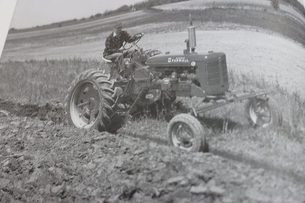 Farmall Super Series Photo Archive