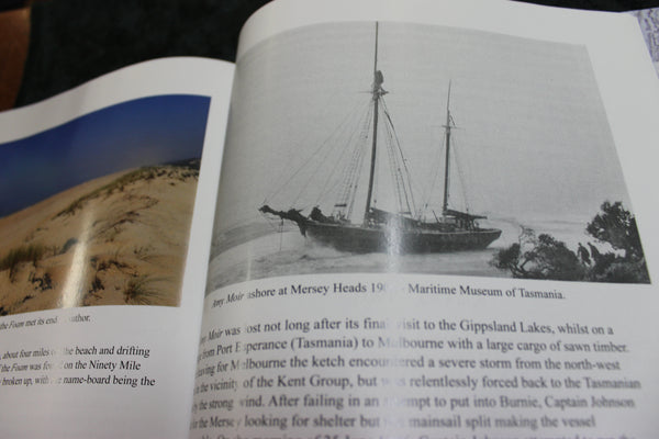 Sail Traders of the Gippsland Lakes by Don Love
