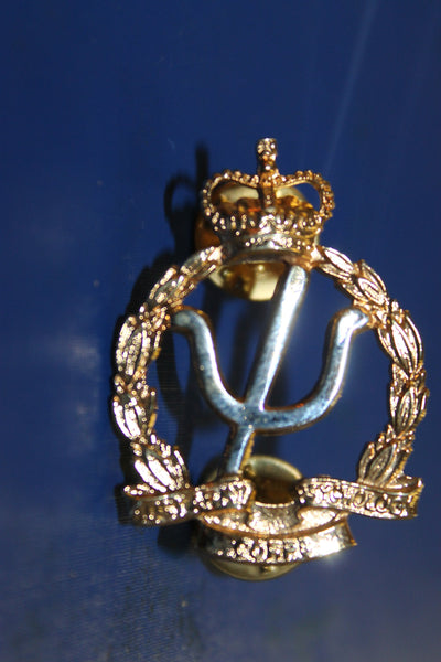 Australian Army Psychology Corps Cap Badge