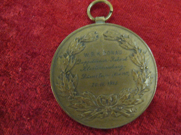 1913 - Rowing Prize Medal .