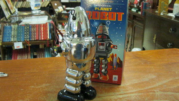 Clockwork Planet Robot.