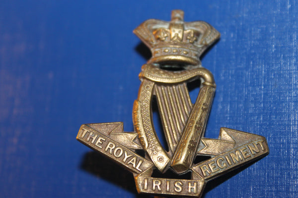 QVC - The Royal Irish Regiment Cap Badge