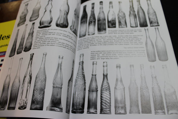 Bottles - An Identification Guide by Ken Arnold